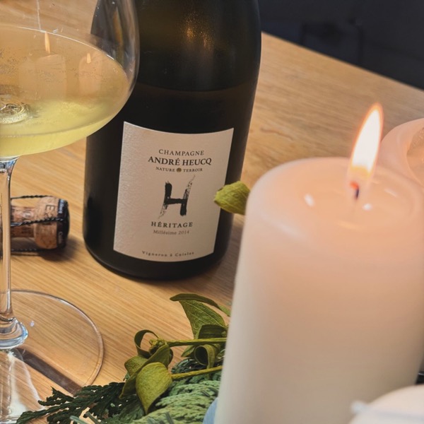 ✨ 2. Advent – Frühstück mit @champagneandreheucq Héritage 2014 🍾

Manchmal muss es einfach etwas Besonderes sein – wie ein deftiges Adventsfrühstück…