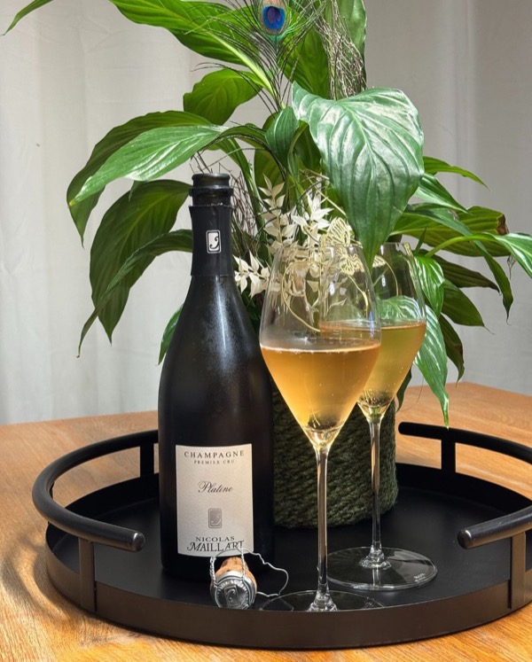 Zum zweiten Mal habe ich gestern den Platine von @nicolasmaillart geöffnet. 
Im Feed – oder im Story-Highlight zu Nicolas Maillart – findet ihr den…