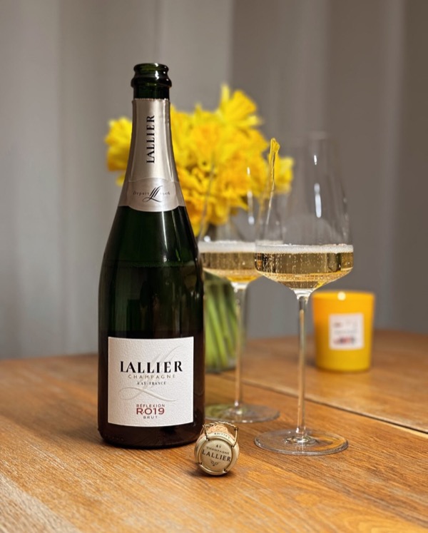 Letzte Woche war Oscar-Night 🎬✨ – und da ich keinen Lallier im Keller hatte, musste der Veuve Clicquot herhalten. Aber das ließ sich natürlich nicht…