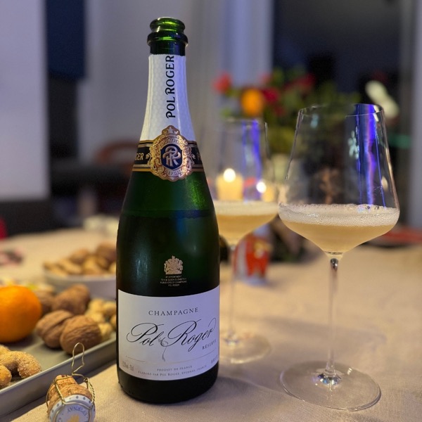 Die Adventssonntage haben für mich eine ganz besondere Tradition: Am Abend sitzen wir als Familie zusammen und genießen die ruhige Adventsstimmung…