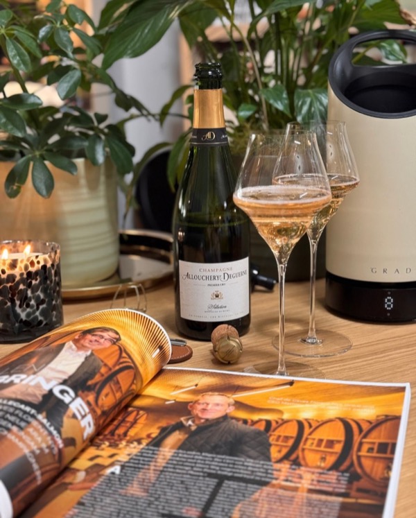 Vor ein paar Tagen kam das neue FINE Wine Magazin – diesmal mit einer wirklich schönen Geschichte über Billecart-Salmon. Ausgerechnet aus diesem Haus…