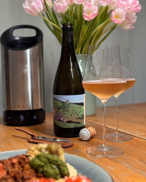 Heute gibt es bei mir mal wieder das volle Programm an Aromen: Selbstgemachter Hummus, feuriges Zhug, würziges Hamshuka, gegrillte Aubergine und…