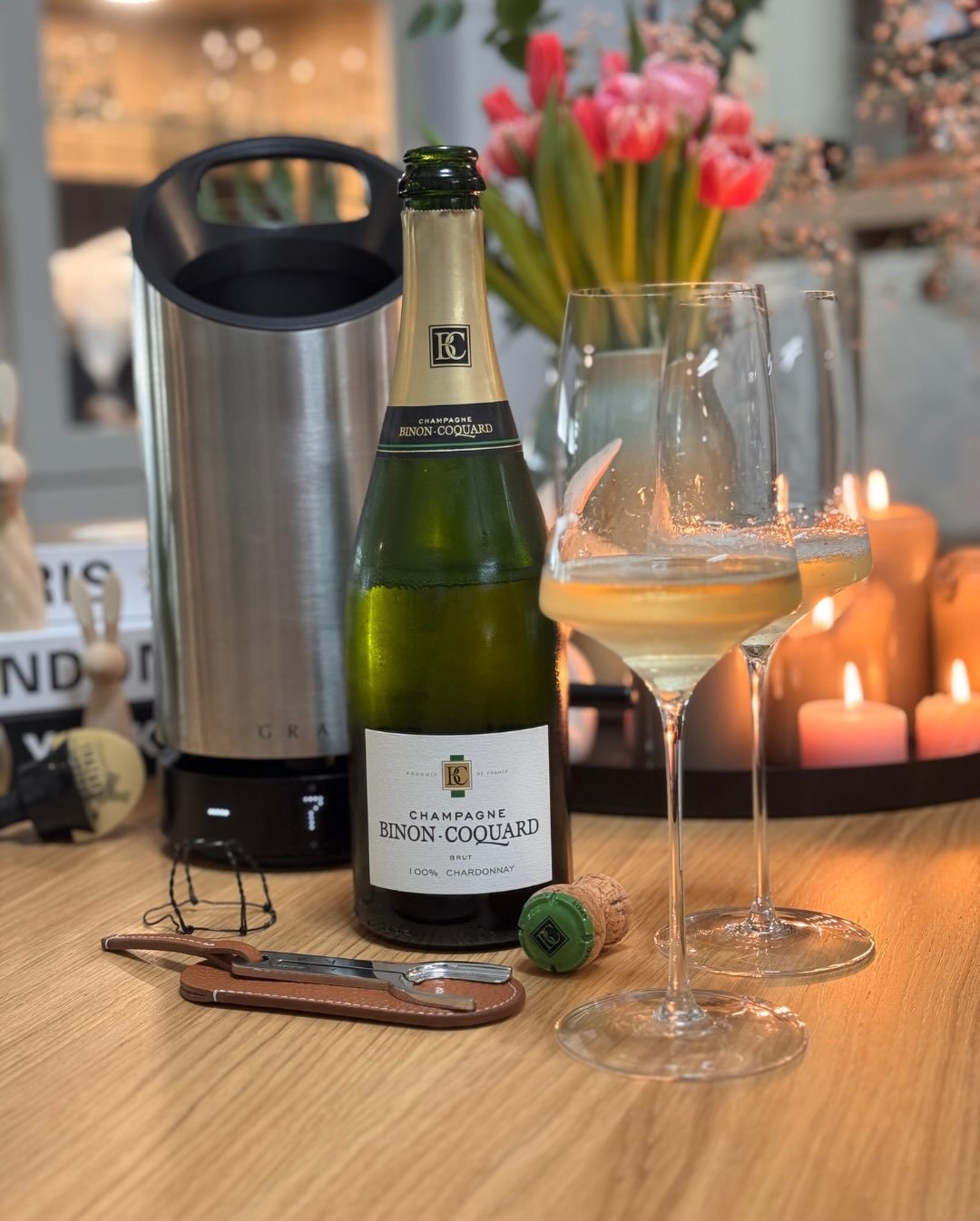 Heute öffne ich einen 100% Chardonnay von @champagnebinoncoquard aus dem Jahr 2022. Ein reiner Chardonnay aus der Côte des Bars, genauer gesagt aus…