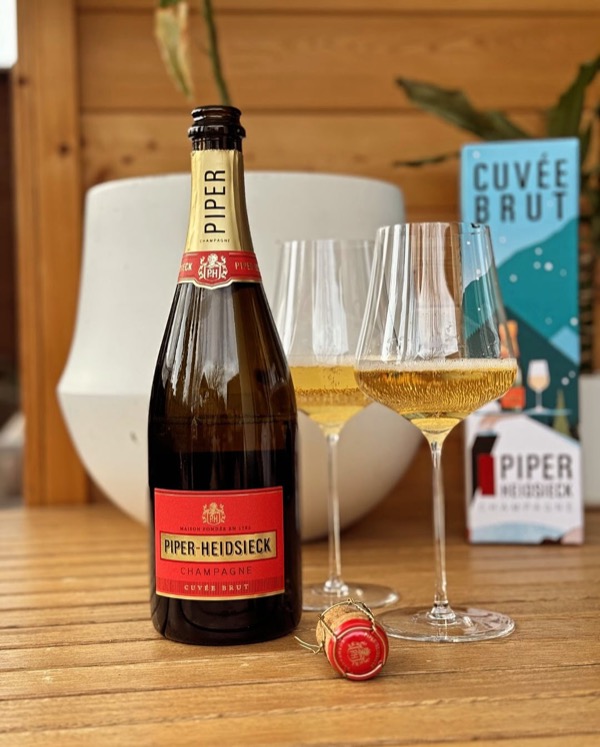 Heute hat’s uns mal wieder rausgezogen – auch wenn’s nur knapp 10 Grad hat. Die Sonne versteckt sich, aber frische Luft tut einfach gut. Und weil’s…