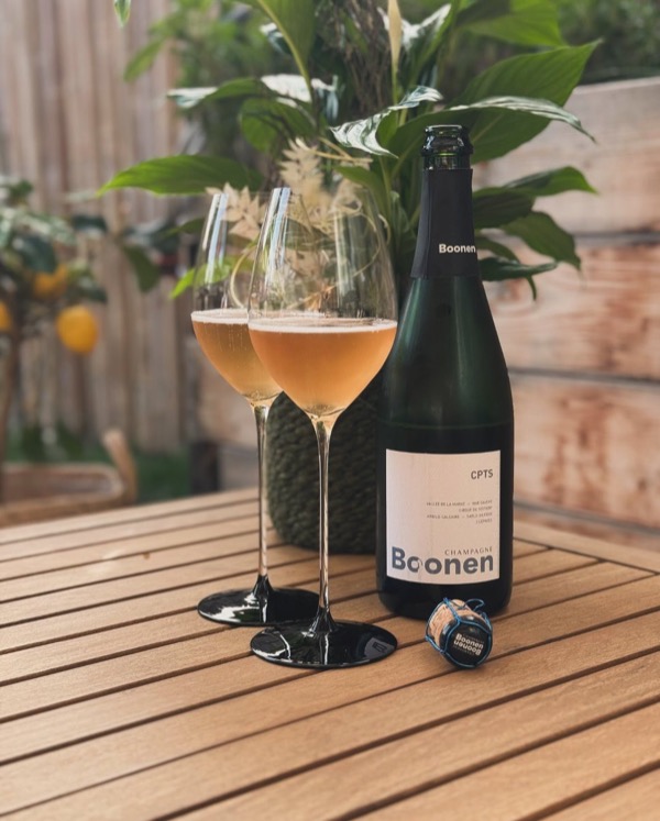 Heute kein Pairing, sondern nur ein entspannter Nachmittag mit...
 
@champagne_boonen_ – CPTS.
 
Ein toller Winzerchampagner, bei dem man die…