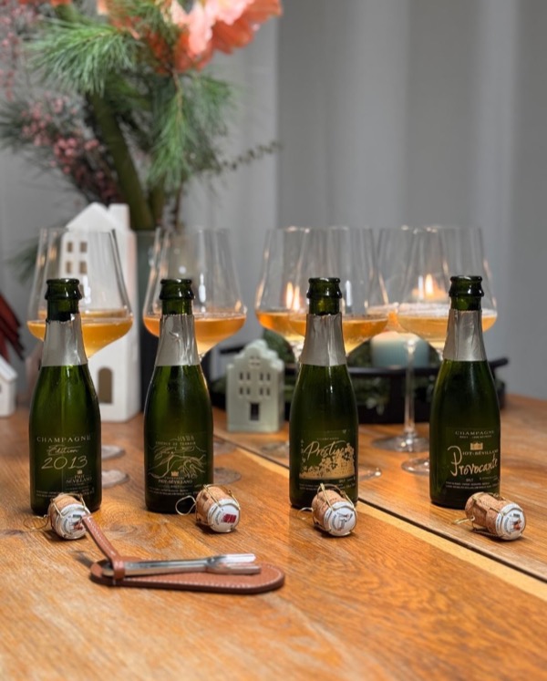 Flight 2 mit 4 weiteren Flaschen aus dem @piotsevillano Adventskalender fühlte sich von Beginn an anders an. 

Weniger Kontraste, weniger Extreme –…