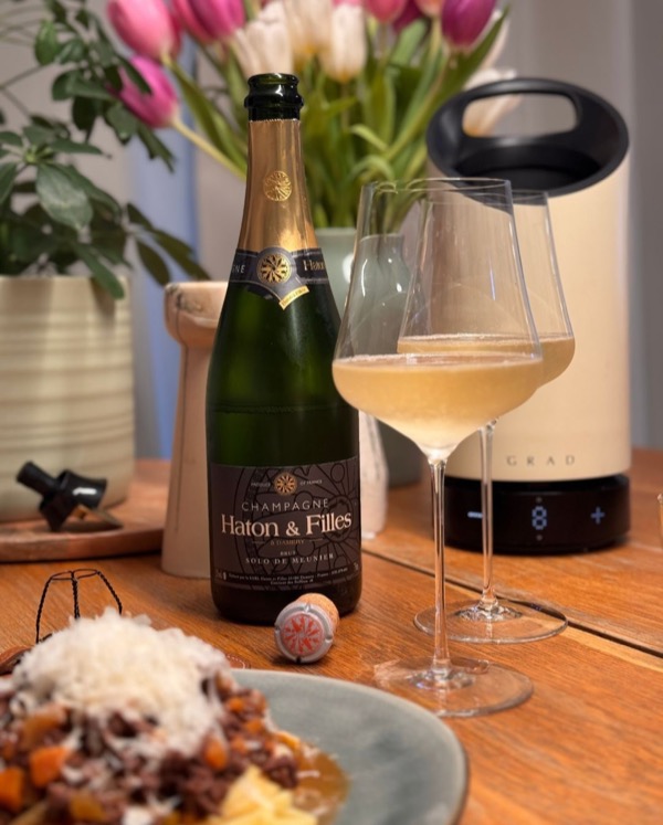 Manchmal sind die bodenständigsten Gerichte die besten. Gestern stand die Bolognese stundenlang auf dem Herd – dieser Duft, der durch das ganze Haus…