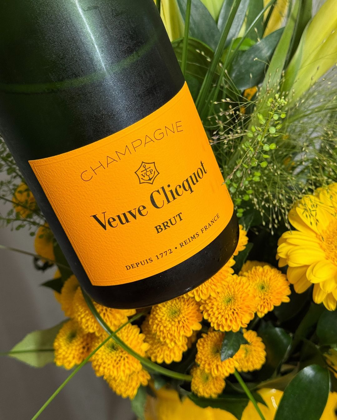 Heute mal wieder ein Klassiker im Glas: @veuveclicquot – Yellow Label Brut. Mich interessiert: ​Welche Flasche von Veuve Clicquot würdet ihr empfehlen? ​ Sollte ich unbedingt di… (8)