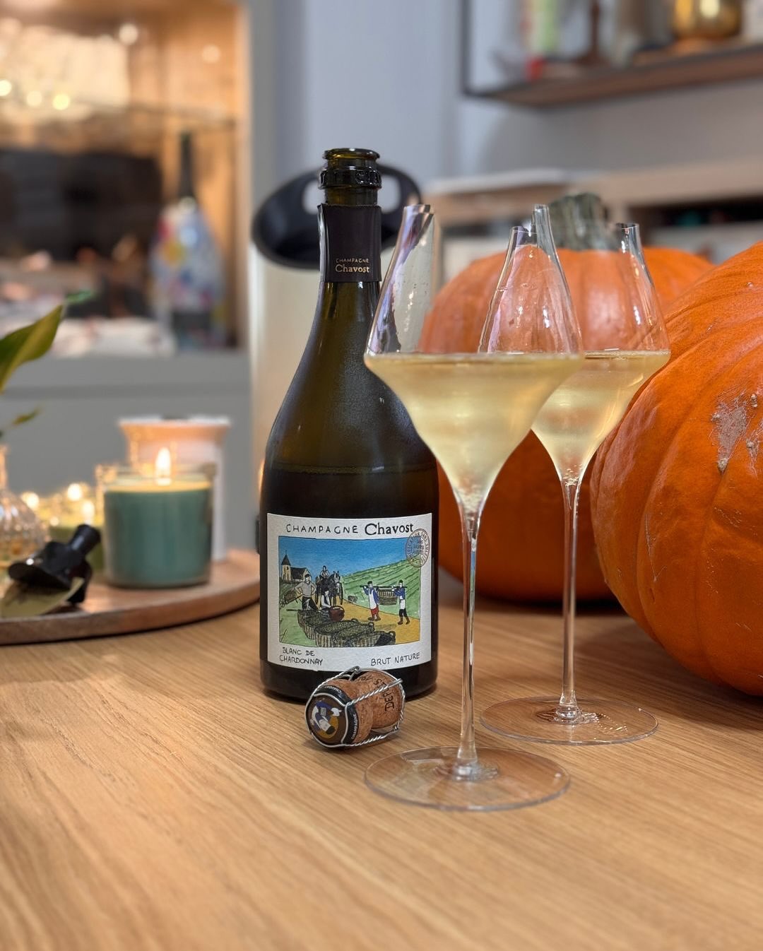 Ich hatte in den letzten Monaten einige wirklich schöne Begegnungen mit @champagnechavost – jede Flasche präzise, lebendig, modern gedacht. ​Gestern dann aber: das erste Mal „Ma… (1)