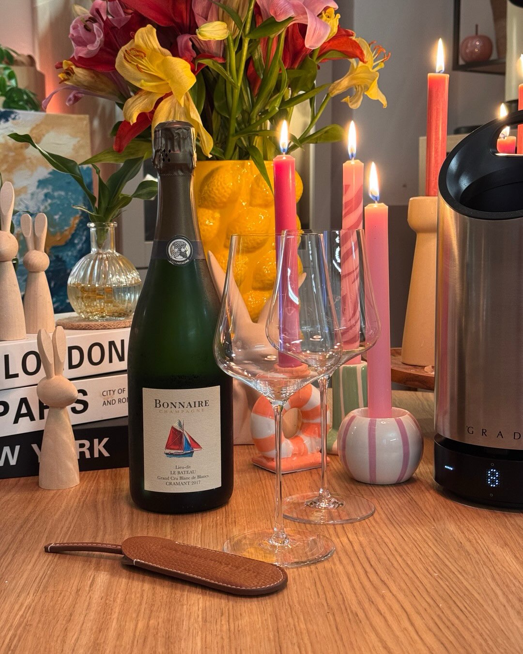 100% Chardonnay, ein einziges Lieu-dit, ein einziger Jahrgang, sieben Jahre auf der Hefe. Das ist die Logik hinter dem Le Bateau 2017 von @bonnaireclouet . Le Bateau ist kein ge… (3)