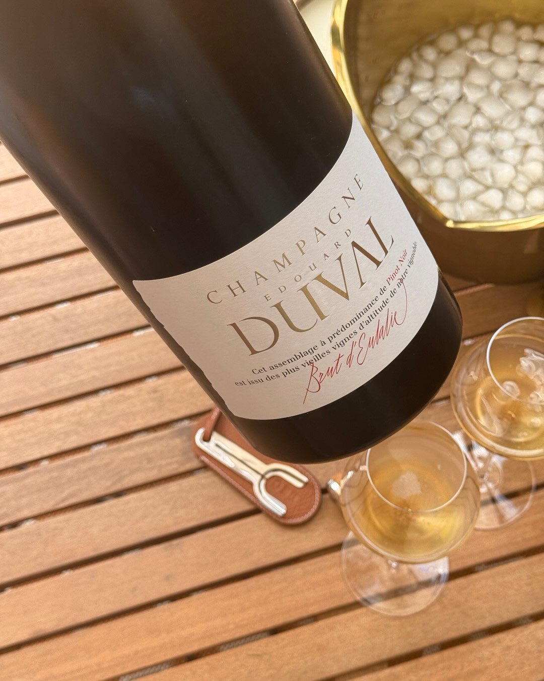 Ein Jeroboam verändert alles. Ich kenne die Brut Eulalie von @champagne_edouard_duval bereits aus der 0,75-Liter-Flasche. Frische rote Frucht, Kirsche, Himbeere, eine zarte Bais… (12)