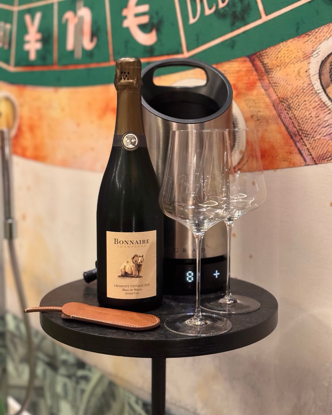 Der Cramant Vintage 2018 Blanc de Blancs von @bonnaireclouet kommt direkt aus Cramant, einem der wenigen Dörfer in der Côte des Blancs mit Grand-Cru-Status für Chardonnay. Bonna… (3)