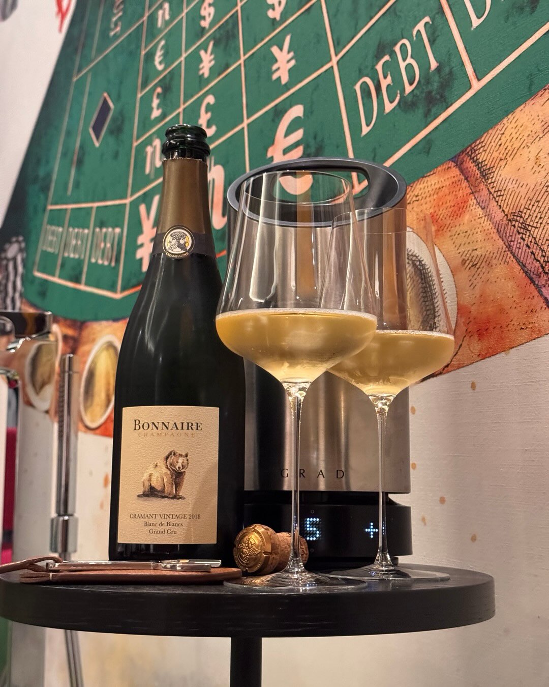 Der Cramant Vintage 2018 Blanc de Blancs von @bonnaireclouet kommt direkt aus Cramant, einem der wenigen Dörfer in der Côte des Blancs mit Grand-Cru-Status für Chardonnay. Bonna… (7)