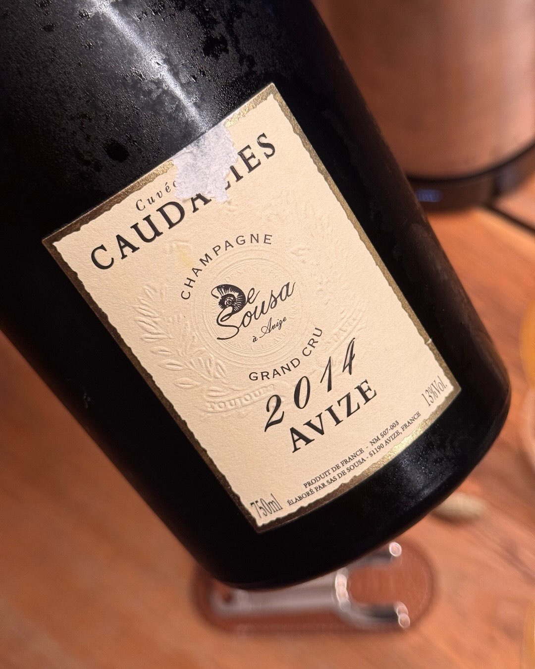 Nach dem 2006er Caudalies im April ist jetzt der 2014er dran. 100% Chardonnay, keine Filtration, 60+ Jahre alte Reben aus Les Pierres Vaudons in Avize. Der Millésime 2014 von @c… (9)