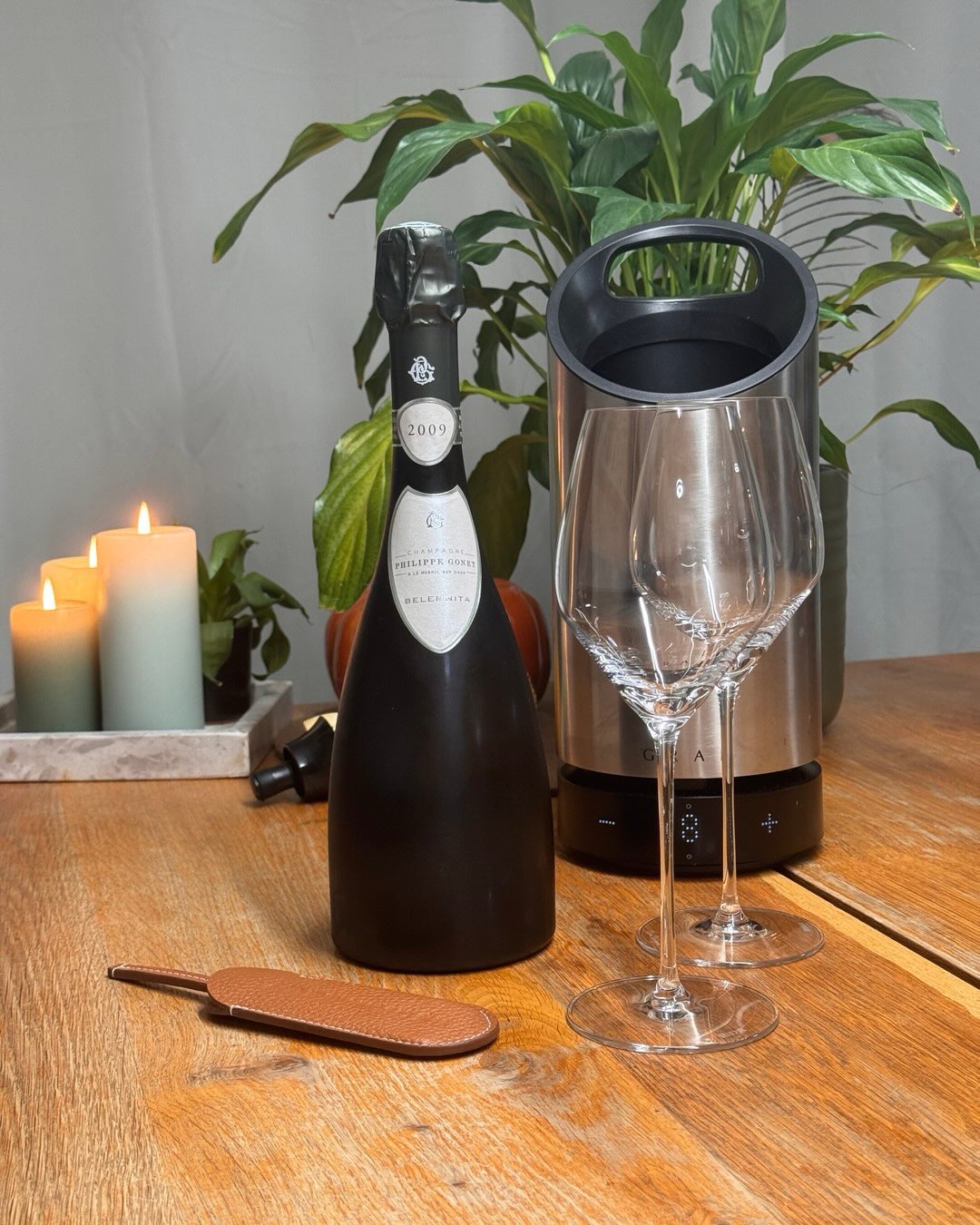 Der Belemnita 2009 von @champagnephilippegonet stammt aus einem der bemerkenswertesten Champagner-Jahrgänge des letzten Jahrzehnts, und die Familie Gonet ist seit sieben Generat… (3)
