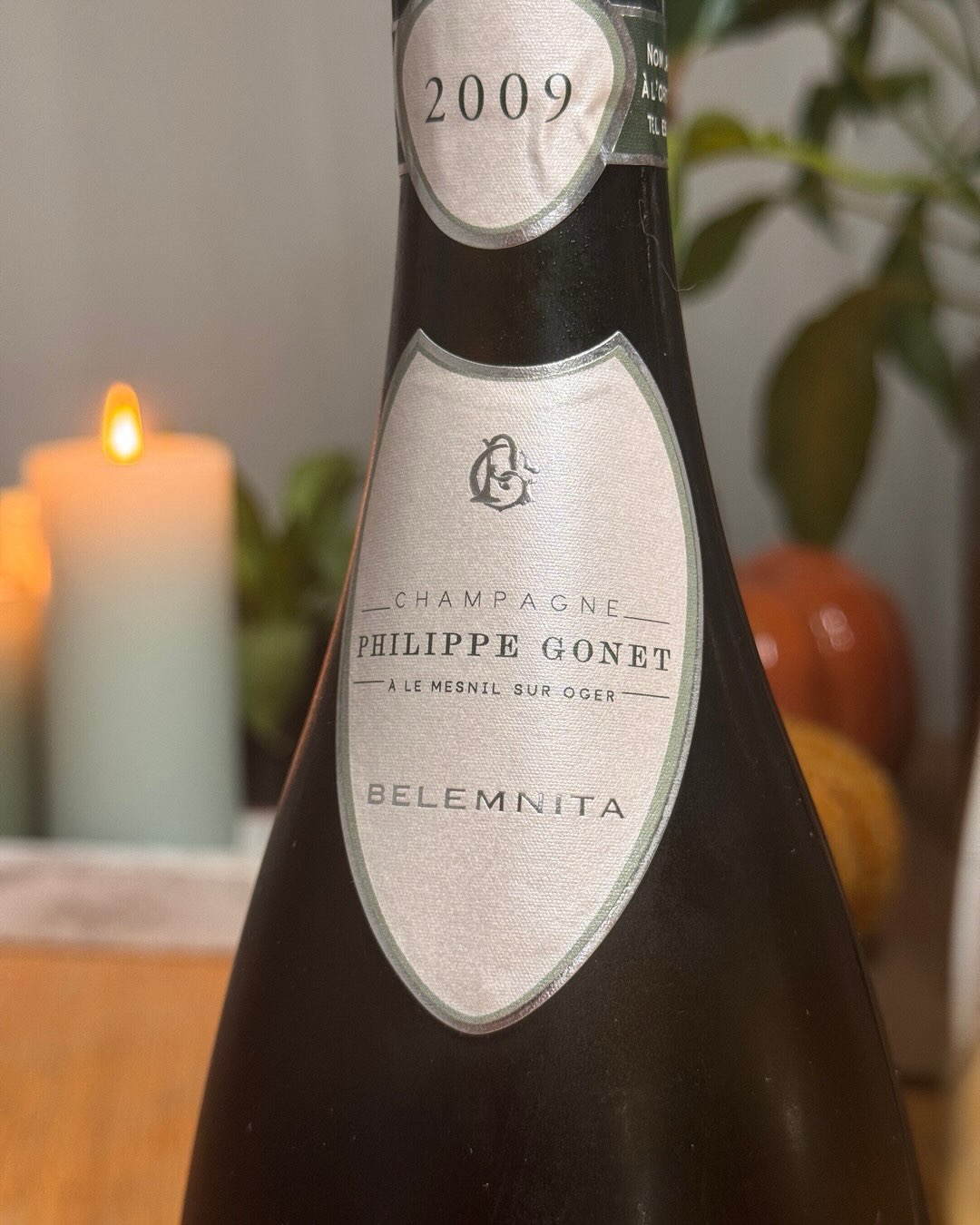 Der Belemnita 2009 von @champagnephilippegonet stammt aus einem der bemerkenswertesten Champagner-Jahrgänge des letzten Jahrzehnts, und die Familie Gonet ist seit sieben Generat… (5)