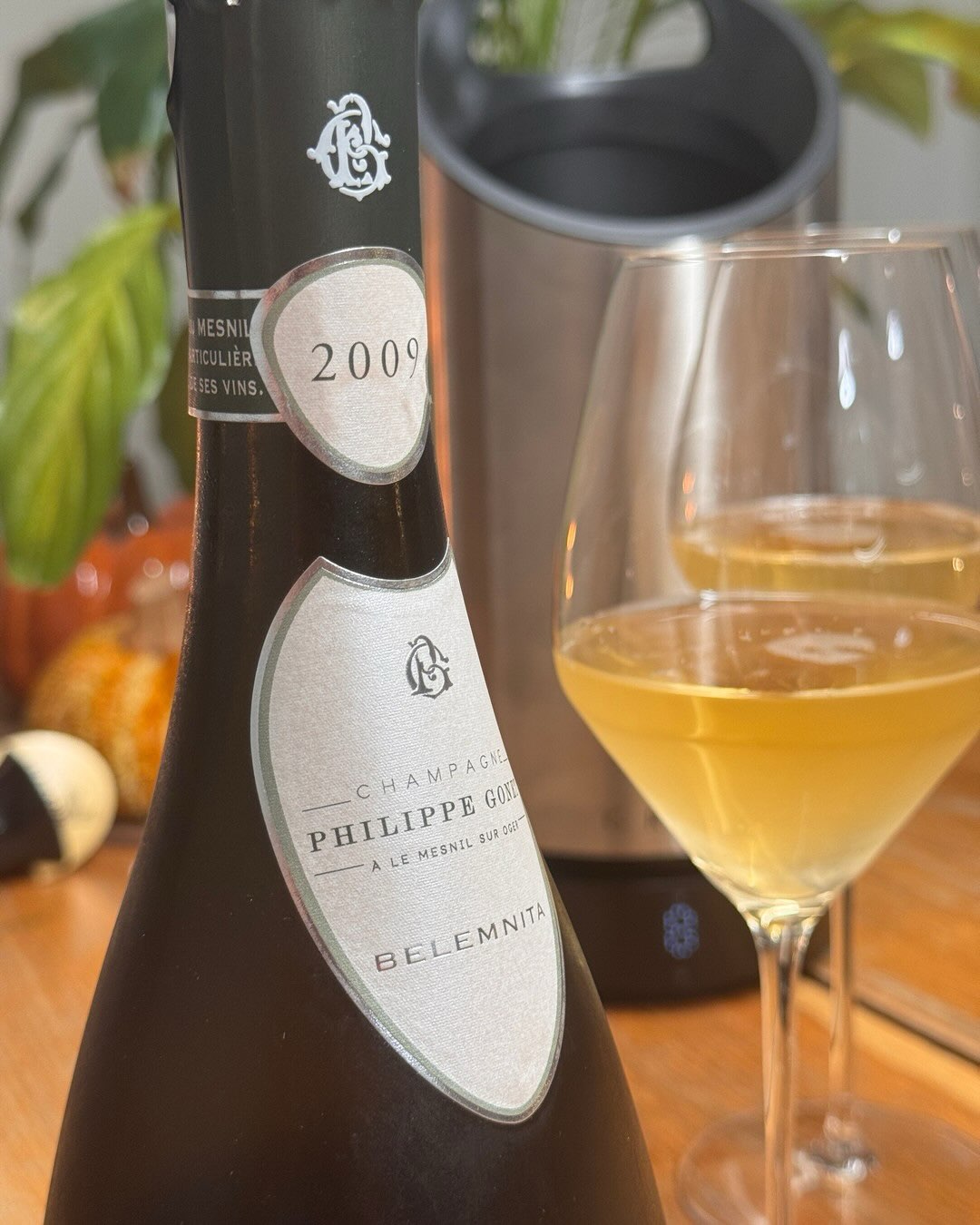 Der Belemnita 2009 von @champagnephilippegonet stammt aus einem der bemerkenswertesten Champagner-Jahrgänge des letzten Jahrzehnts, und die Familie Gonet ist seit sieben Generat… (7)